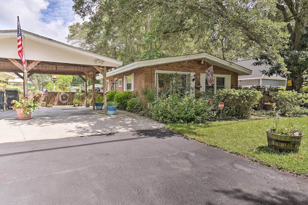 Photo of Others in Summerville Historic District