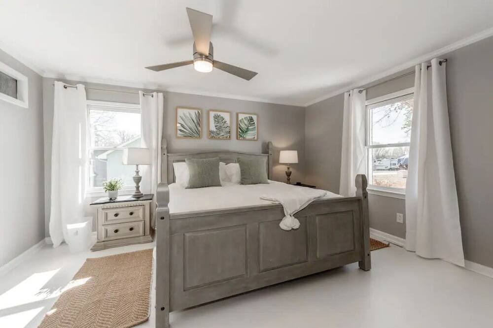 Photo of Bedroom in Albemarle