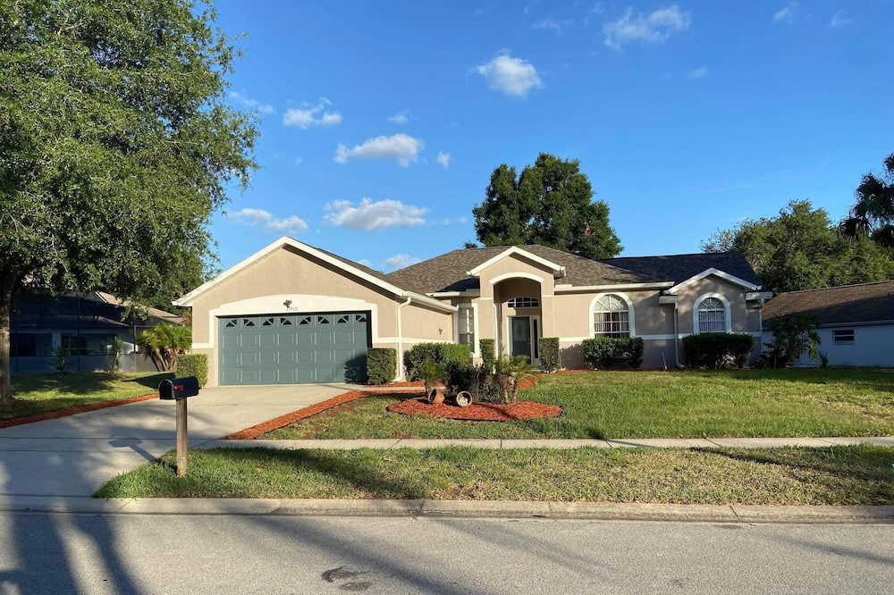 Photo of Outdoor in Greater Groves