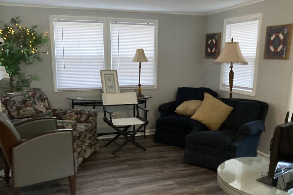 Photo of Livingroom in Anderson