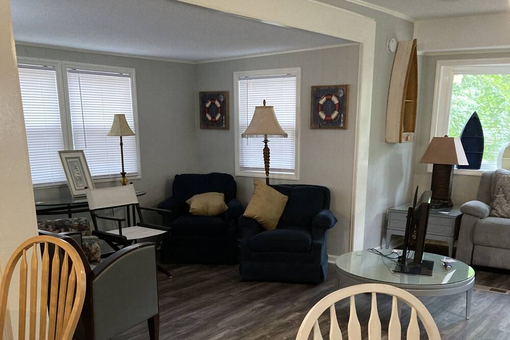 Photo of Livingroom in Anderson