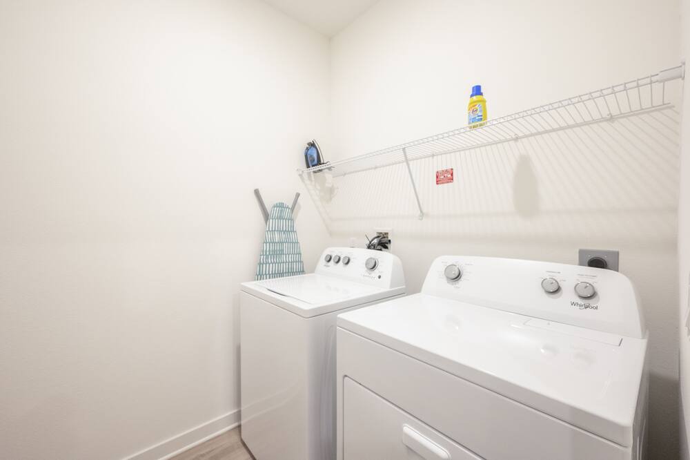 Photo of Bedroom in Bearss Plaza