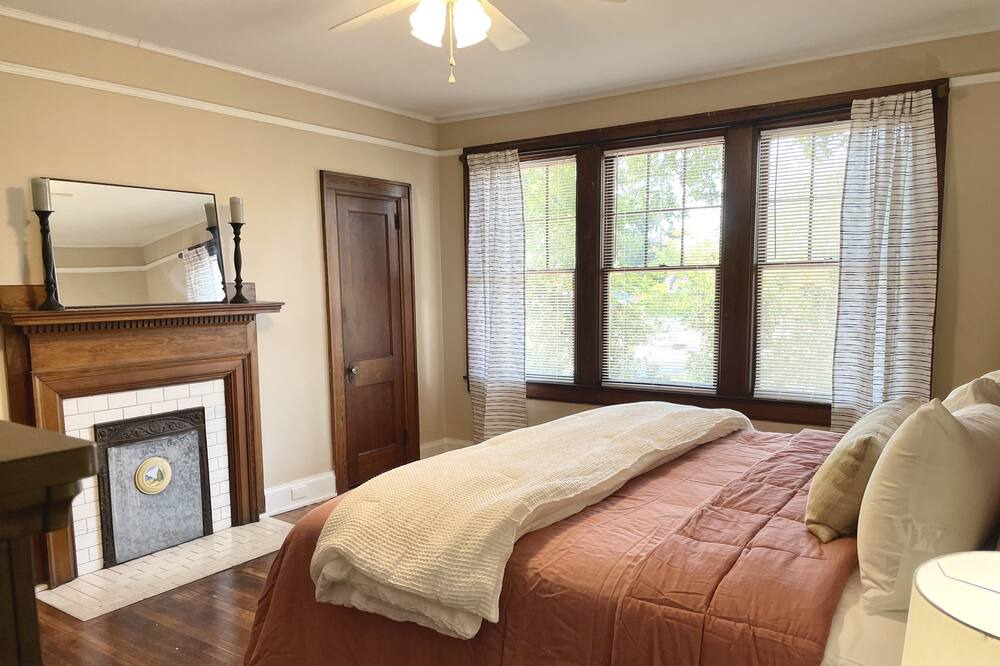 Photo of Bedroom in Anderson