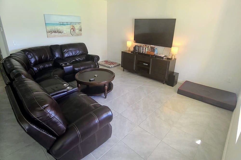 Photo of Livingroom in Orange City