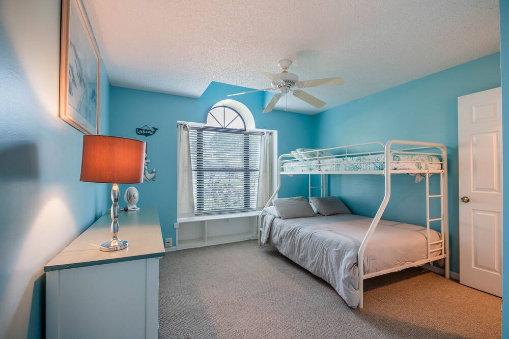 Photo of Bedroom in Sebastian Highlands