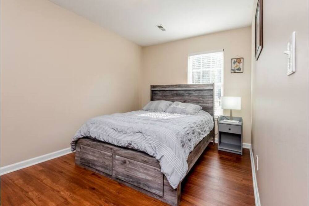 Photo of Bedroom in Sugar Creek