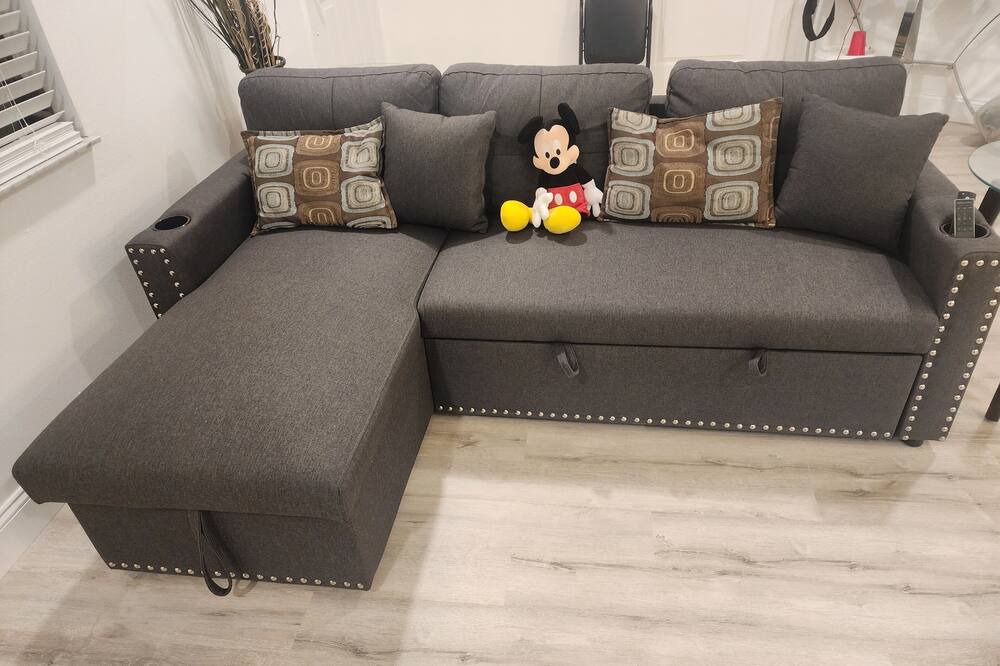 Photo of Livingroom in Murdock
