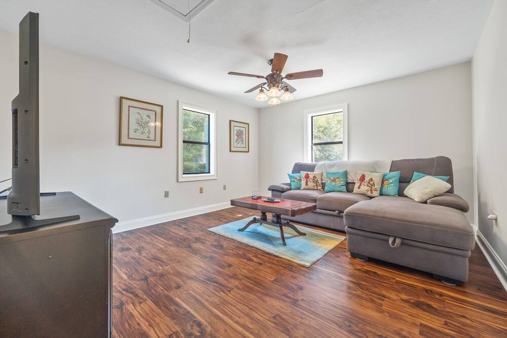 Photo of Livingroom in Greensboro
