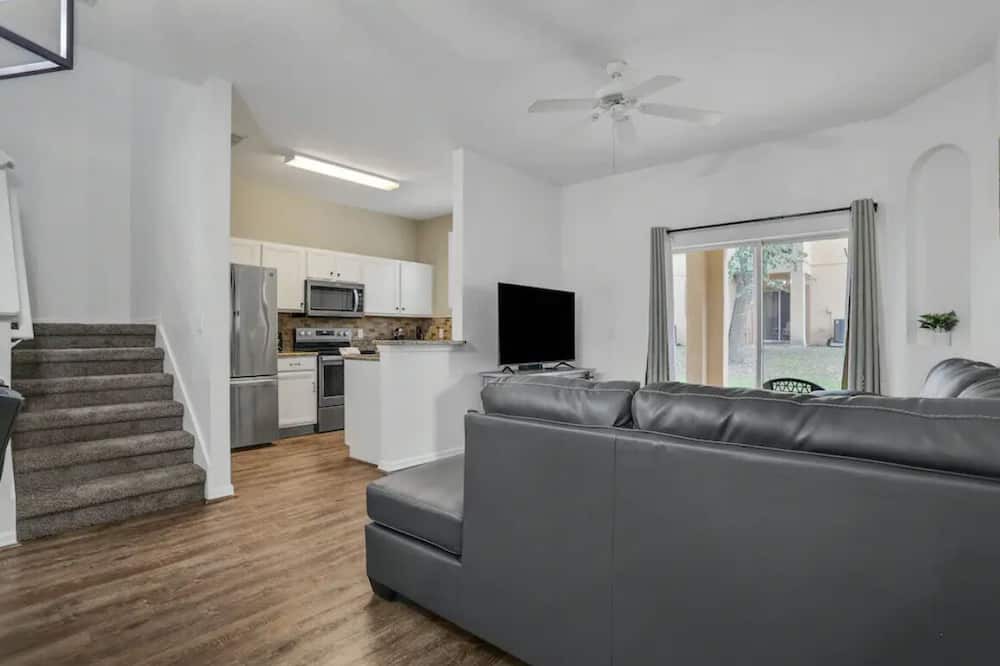 Photo of Livingroom in Regal Palms