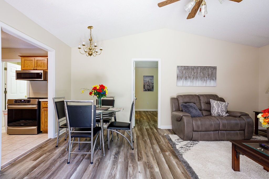 Photo of Livingroom in Stateburg