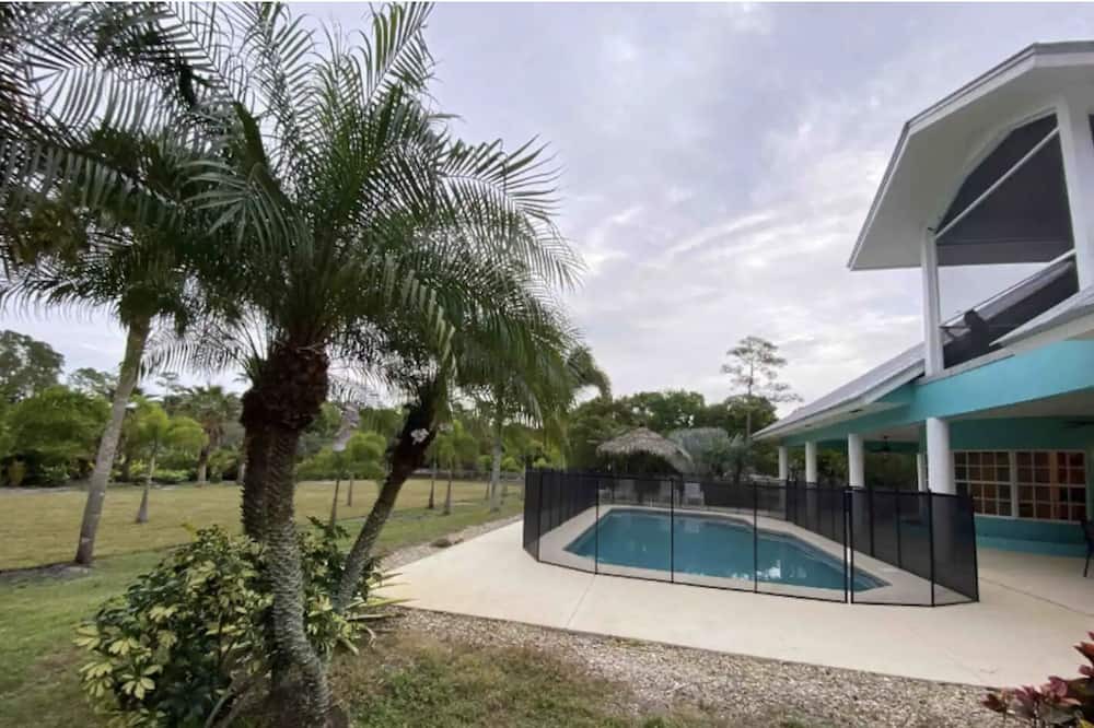 Photo of Outdoor in Palm City
