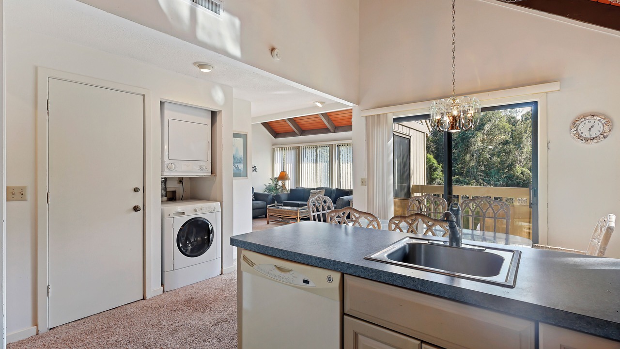 Photo of Kitchen in Night Heron