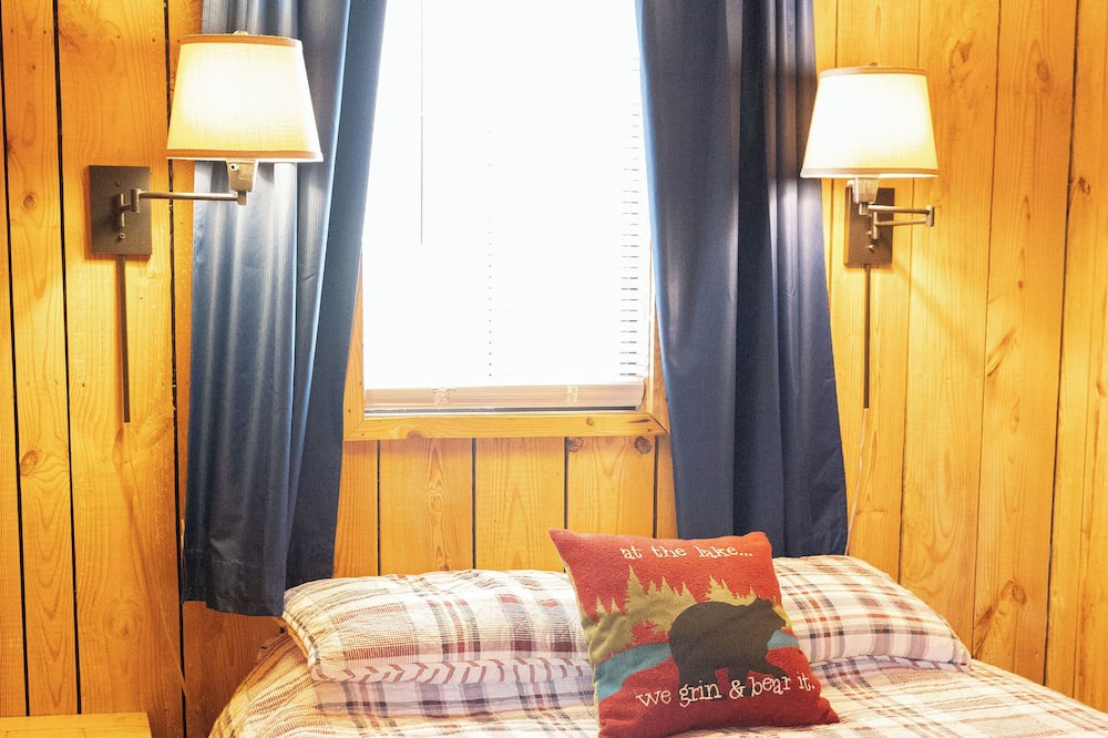 Photo of Bedroom in Six Mile