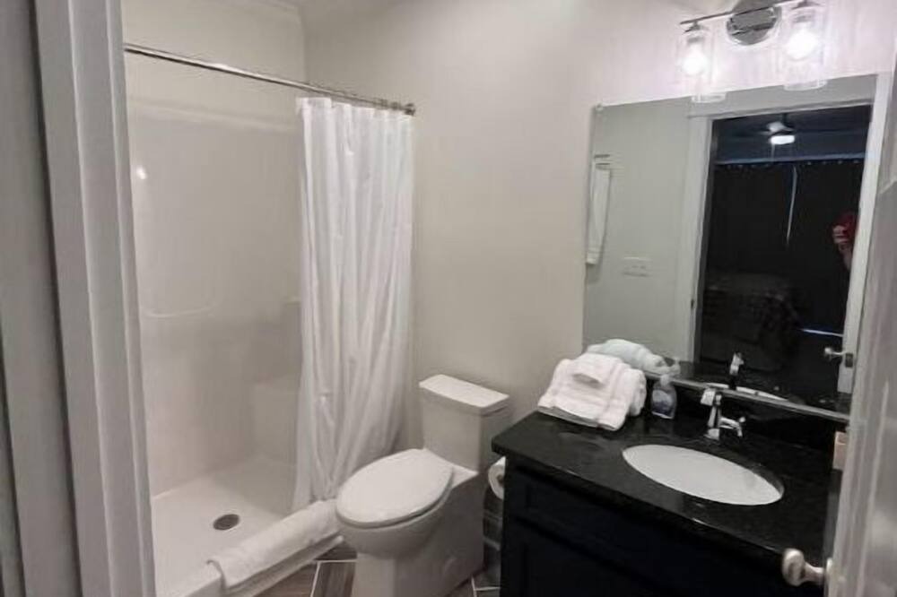 Photo of Bathroom in Union