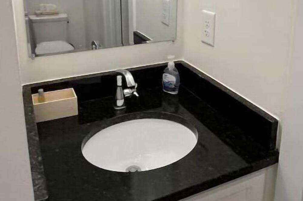 Photo of Bathroom in Union