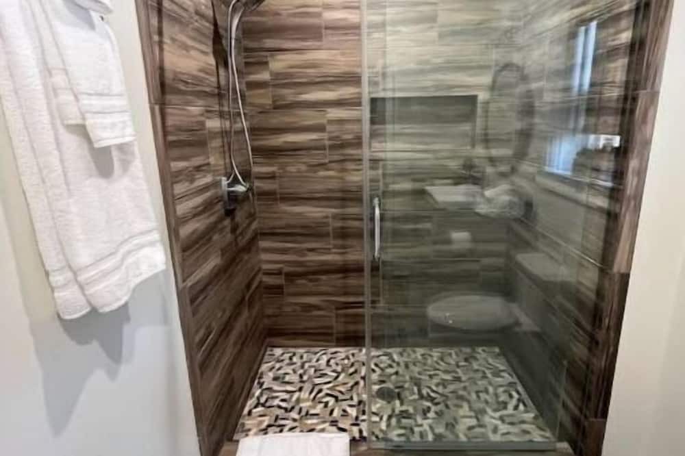 Photo of Bathroom in Union
