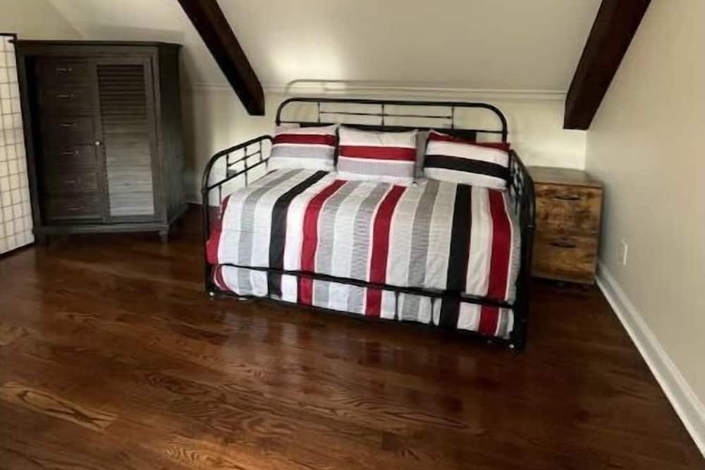 Photo of Bedroom in Union