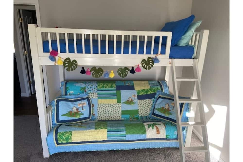 Photo of Bedroom in Aiken