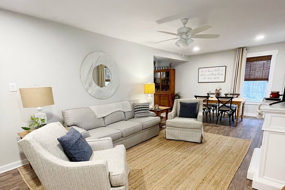 Photo of Livingroom in Westminster