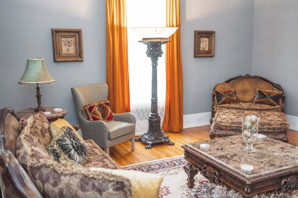 Photo of Bedroom in Anderson