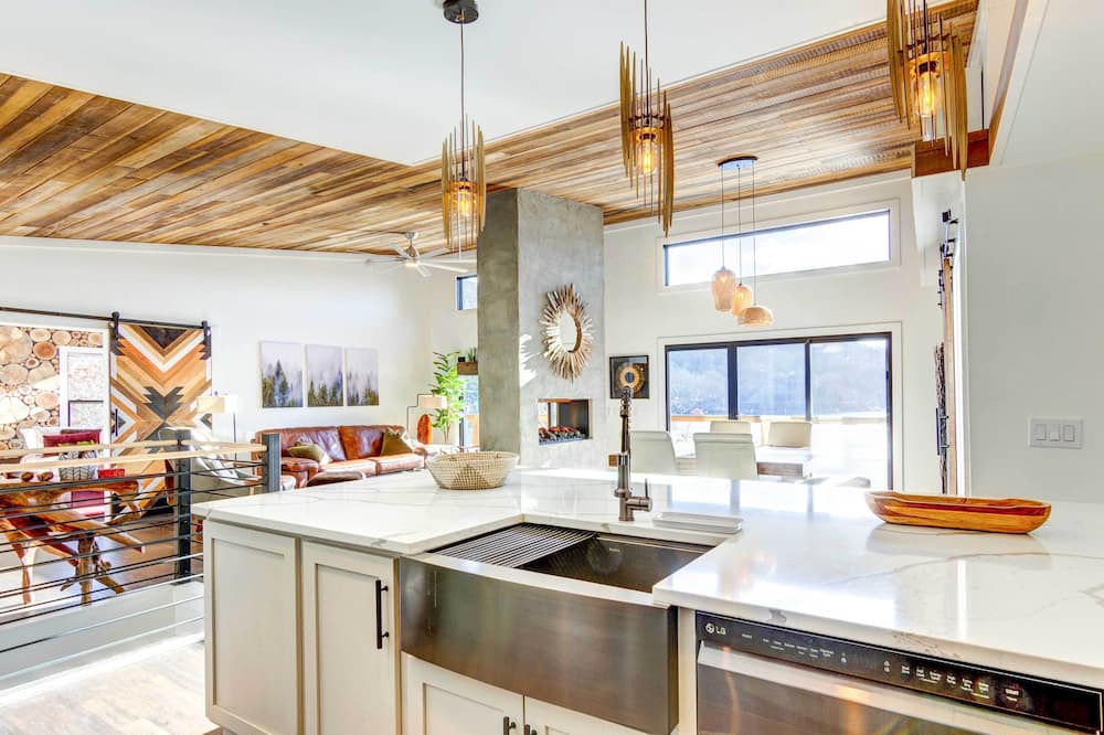 Photo of Kitchen in Topton