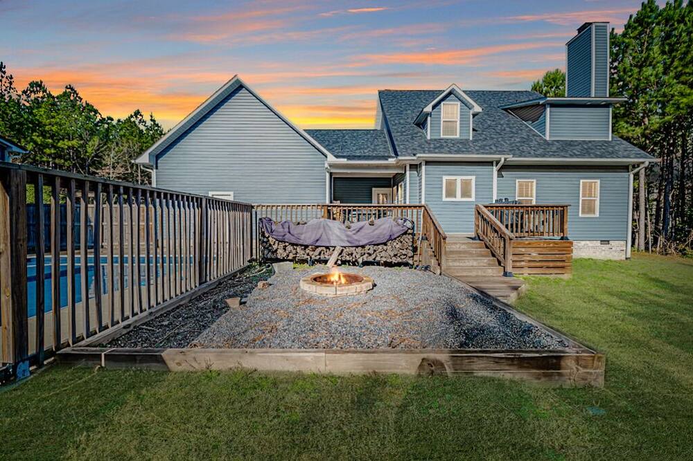 Photo of Outdoor in Lemon Springs