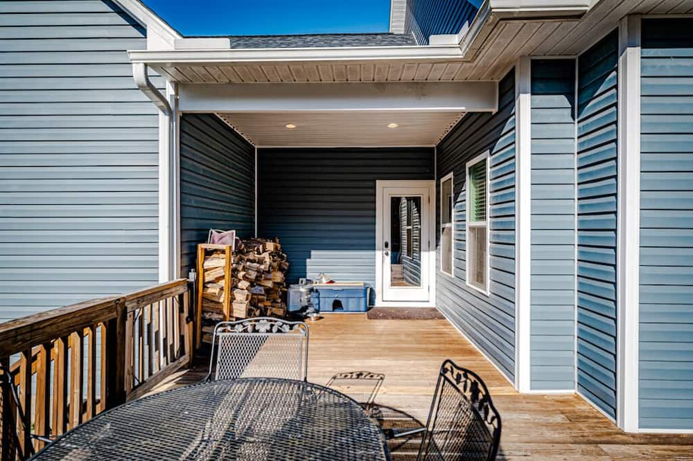 Photo of Outdoor in Lemon Springs