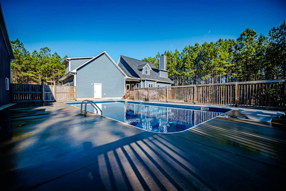 Photo of Outdoor in Lemon Springs