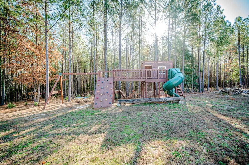Photo of Outdoor in Lemon Springs