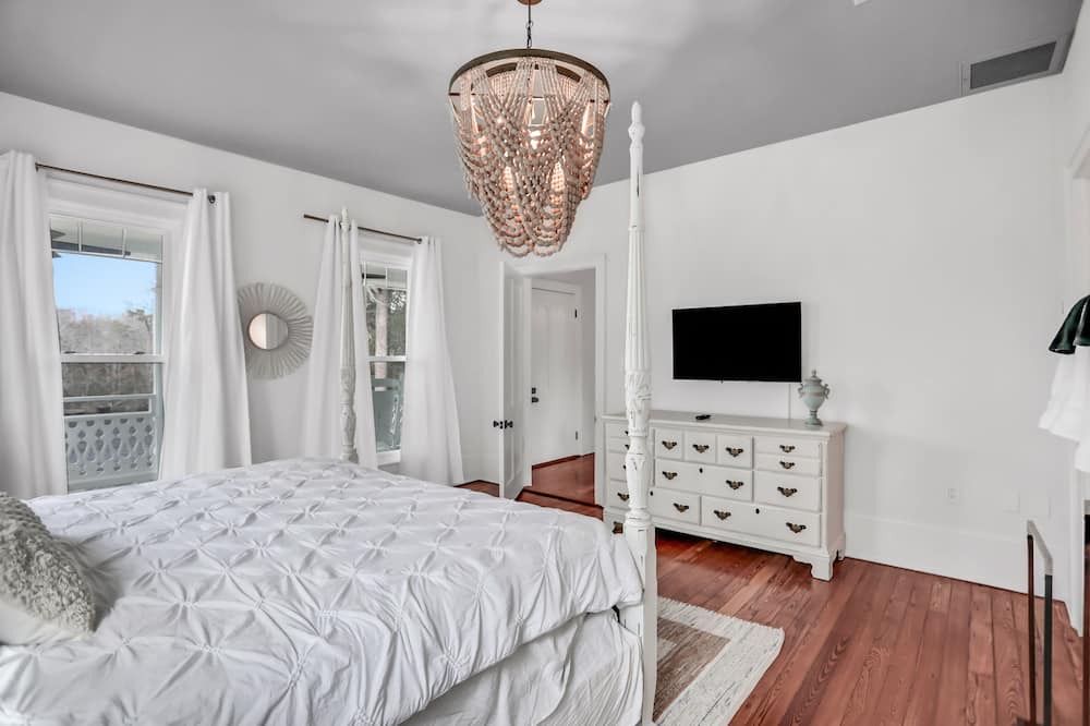 Photo of Bedroom in Nassau County