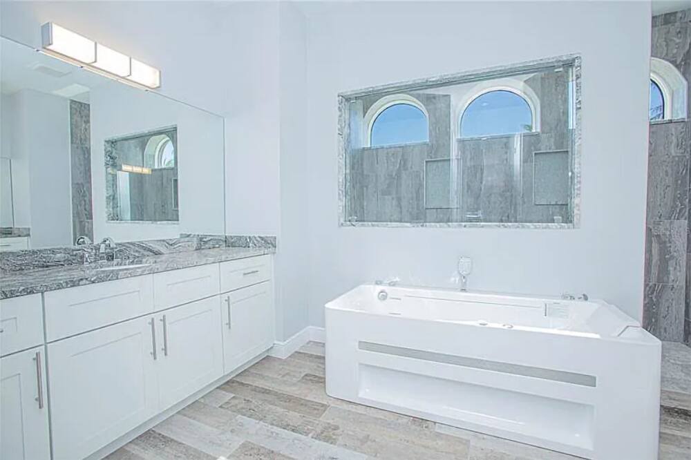 Photo of Bathroom in Grant-Valkaria
