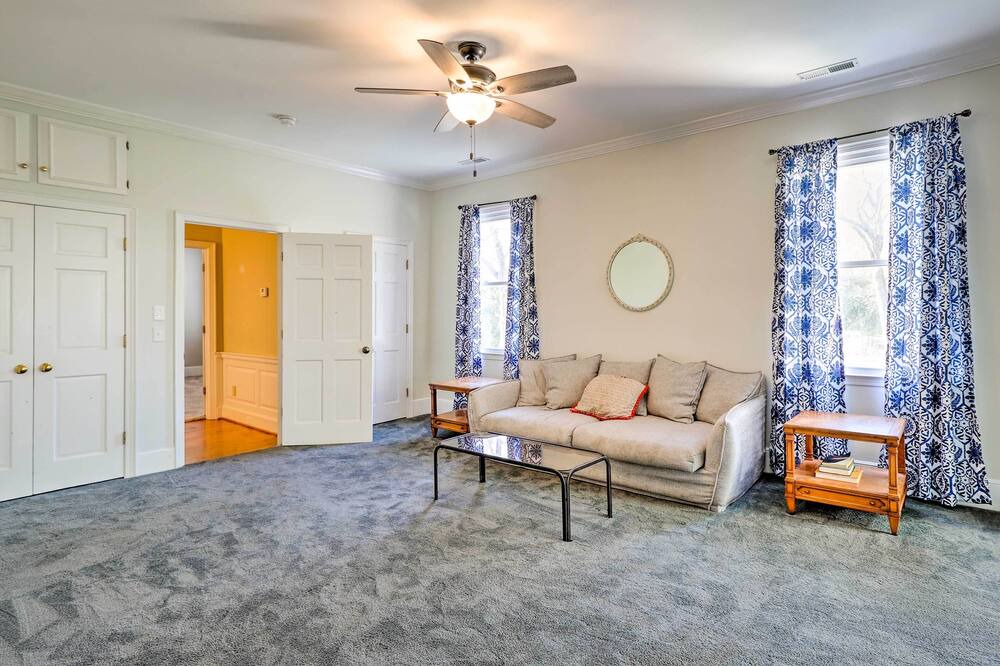 Photo of Livingroom in Sumter