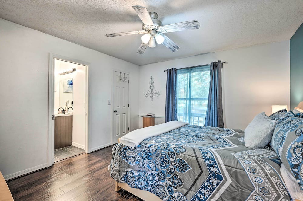 Photo of Bedroom in Durant