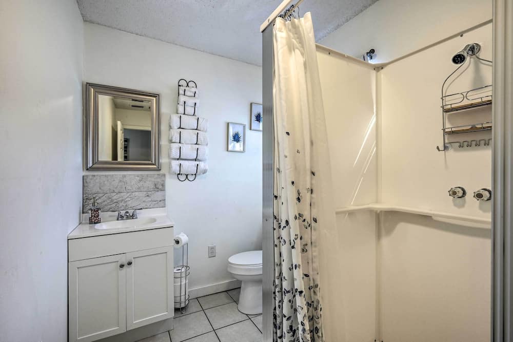 Photo of Bathroom in Durant