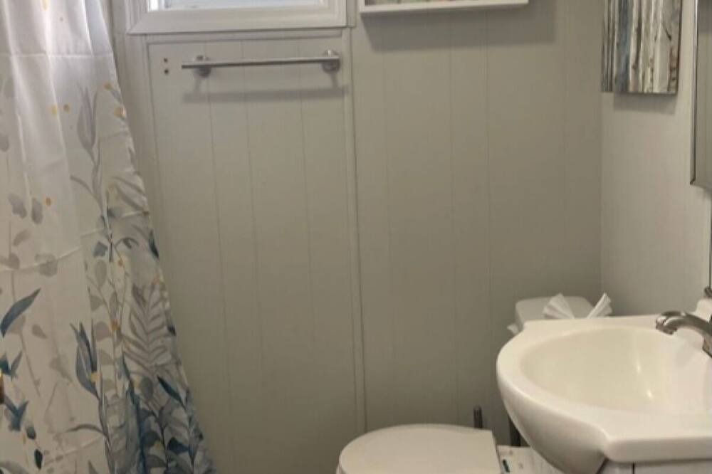 Photo of Bathroom in Lincolnville