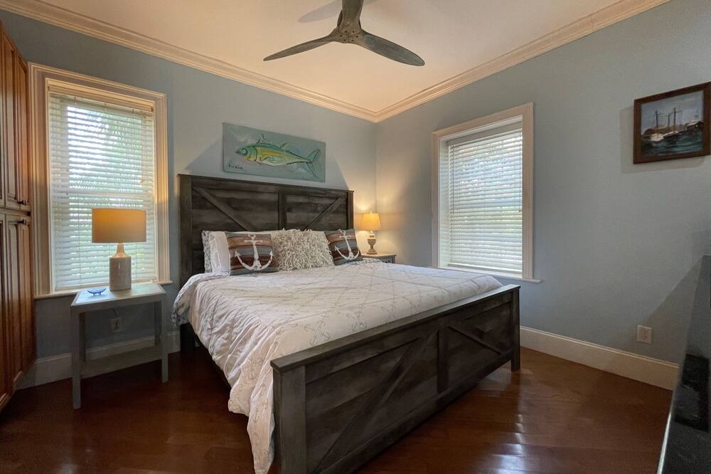 Photo of Bedroom in Beaufort