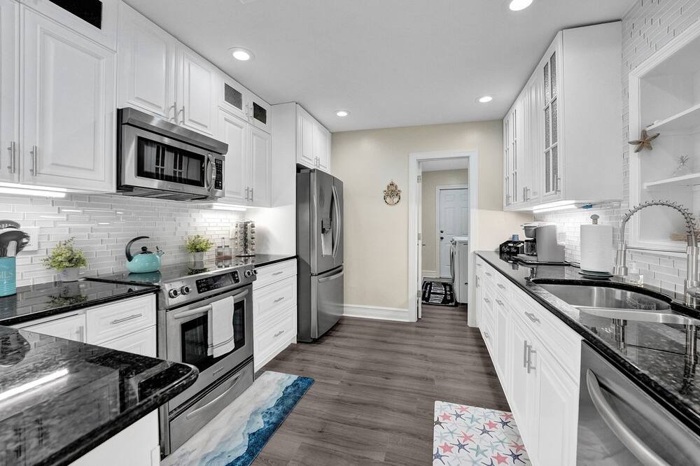Photo of Kitchen in Tropic Palms