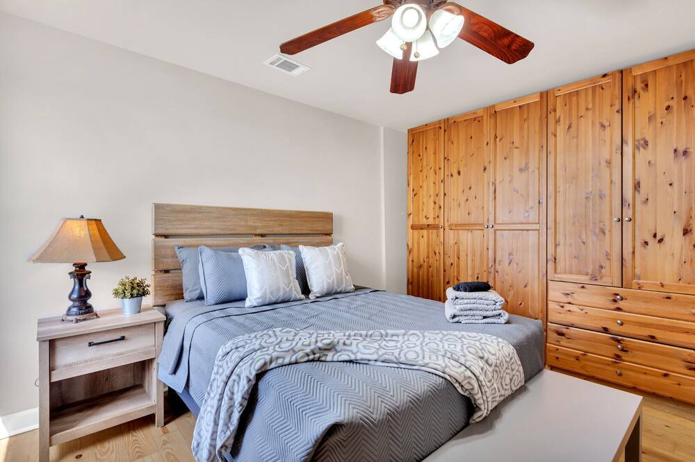 Photo of Bedroom in Dacula