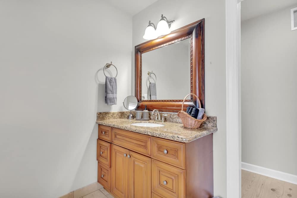 Photo of Bathroom in Dacula