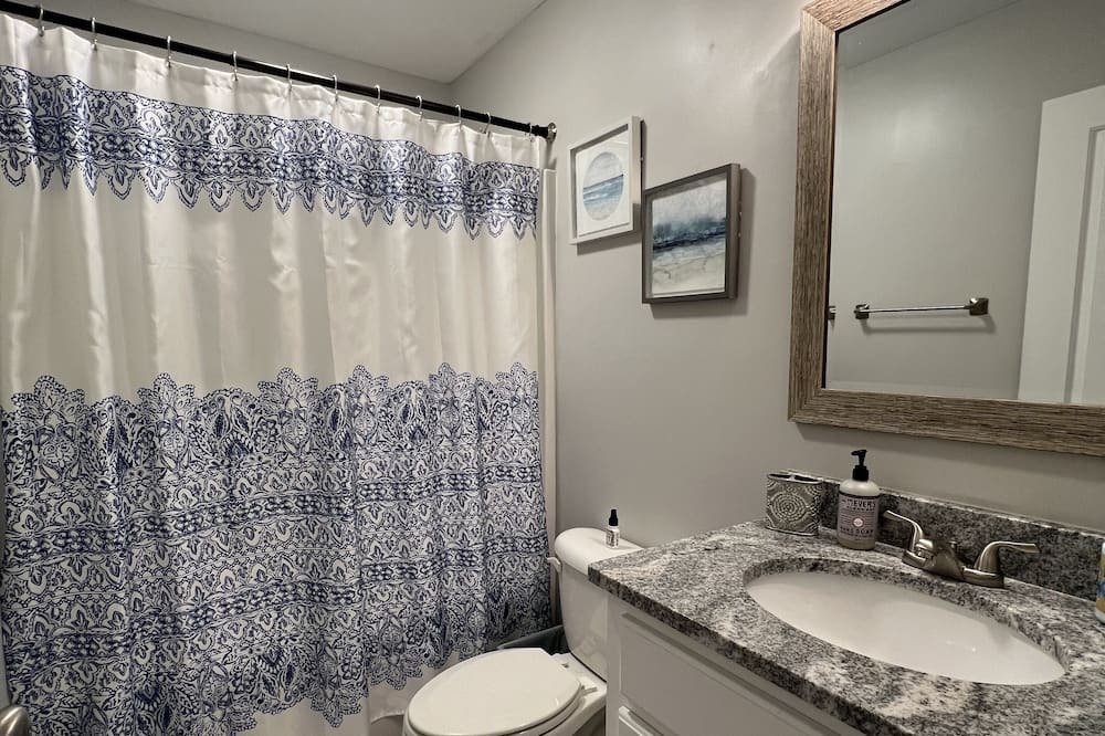 Photo of Bathroom in Sumter