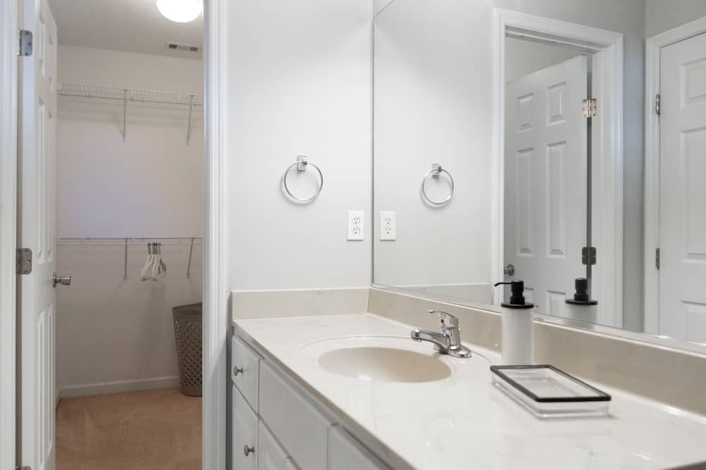 Photo of Bathroom in National Hills