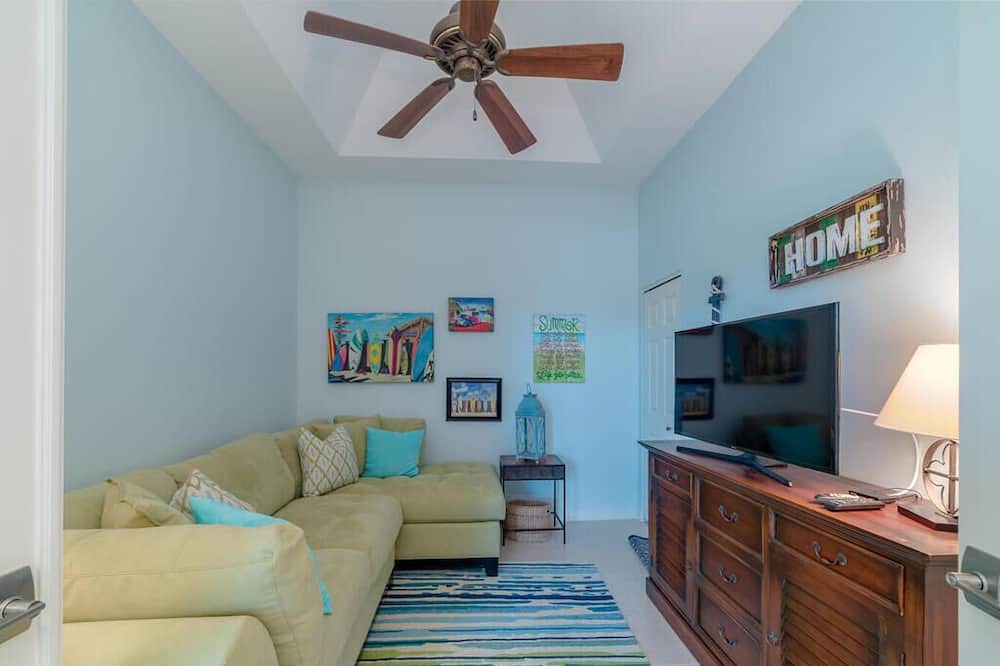 Photo of Bedroom in Goodland
