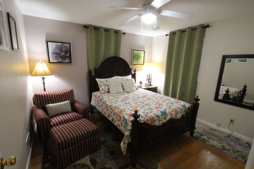 Photo of Bedroom in Gracewood