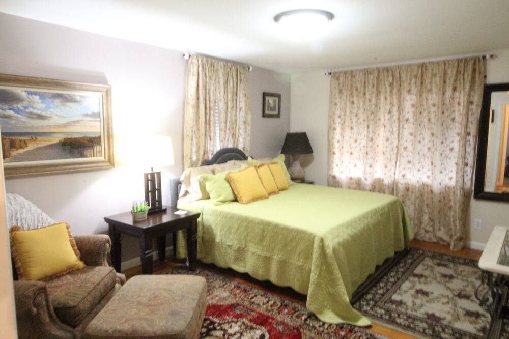 Photo of Bedroom in Gracewood