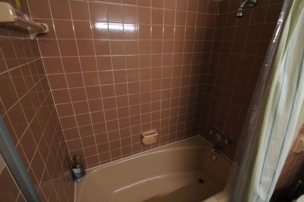 Photo of Bathroom in Gracewood