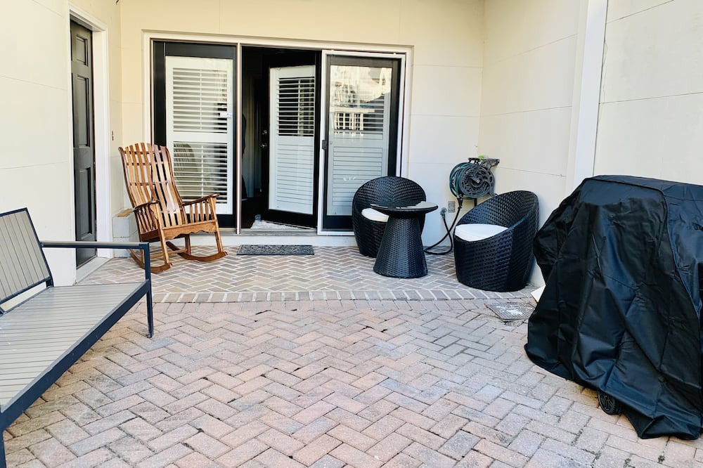 Photo of Patio Balcony in Old West Broad Neighborhood