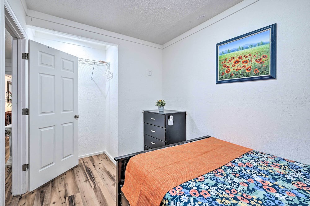Photo of Bedroom in Durant