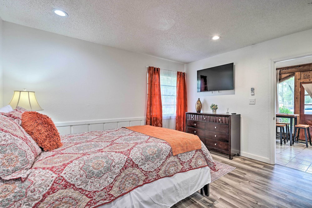 Photo of Bedroom in Durant