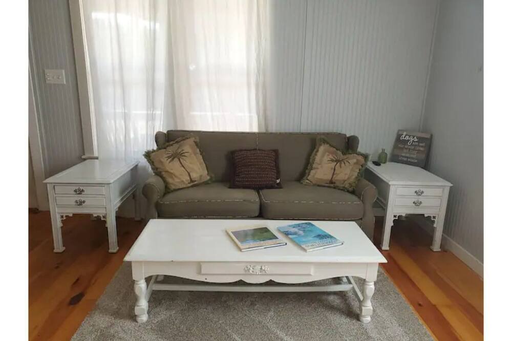 Photo of Livingroom in Westminster
