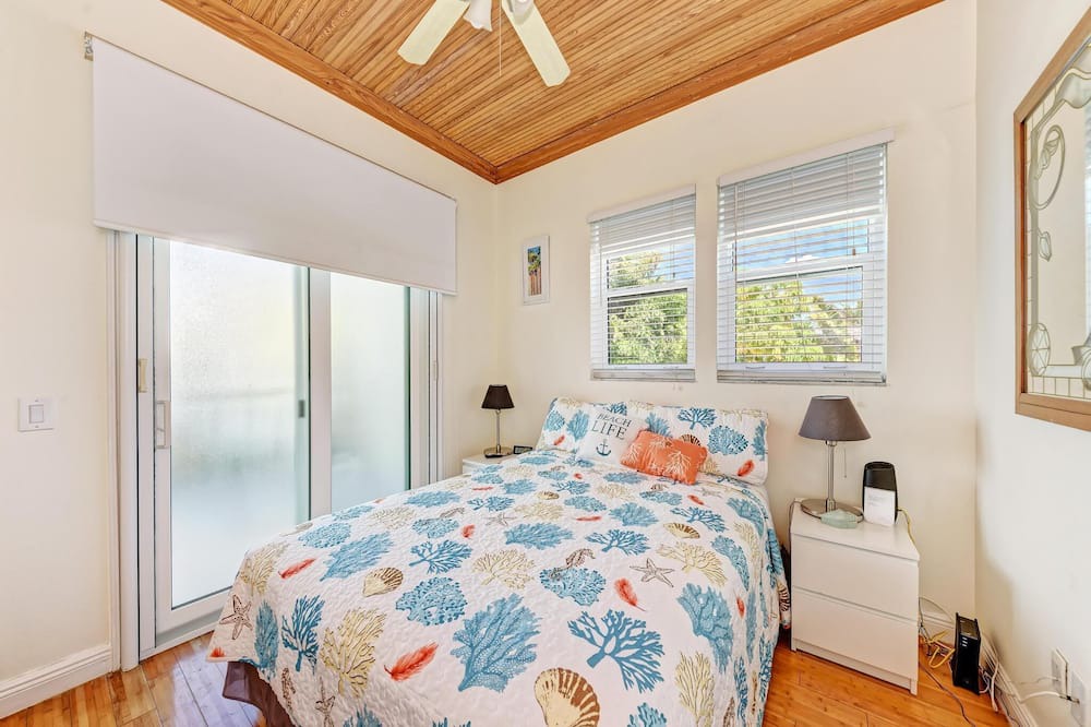 Photo of Bedroom in Whitney Beach